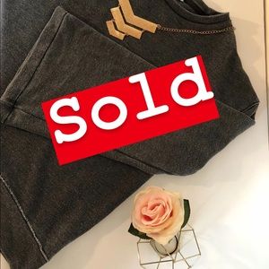 American Eagle Women’s sweater w Bell sleeves